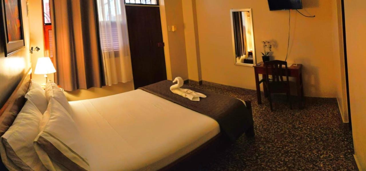 El Virrey Hospedaje Pucallpa Zewnętrze zdjęcie